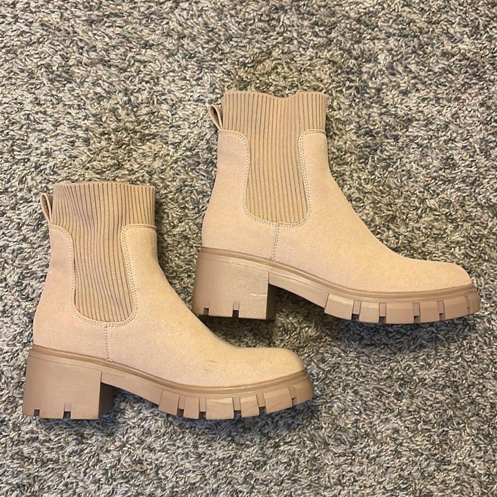 Chelsea Boots